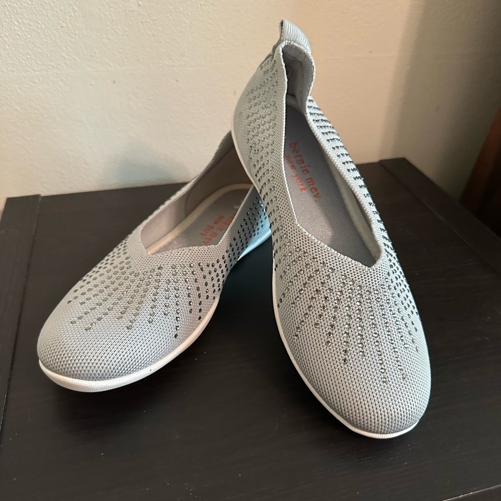 Bernie Mev. Rhinestone Flats